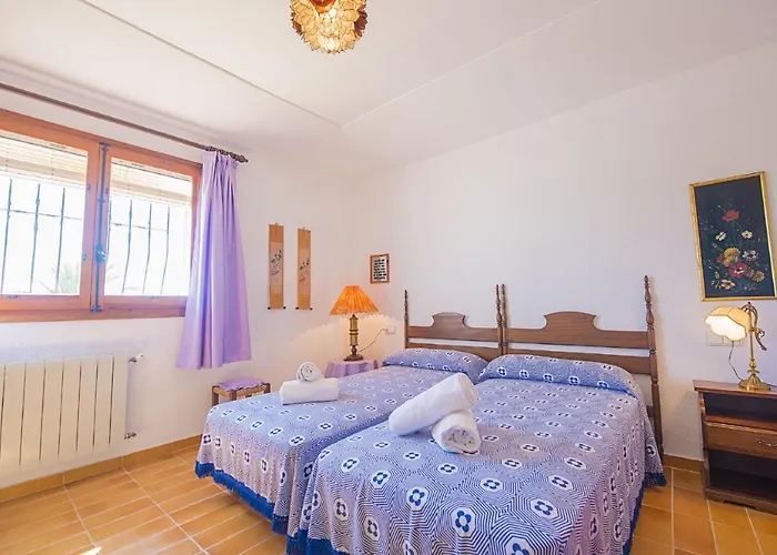 Mas Blanc - Plusholidays