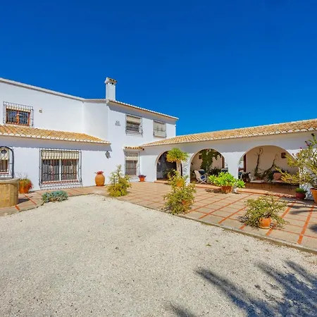 Villa Mas Blanc - Plusholidays *