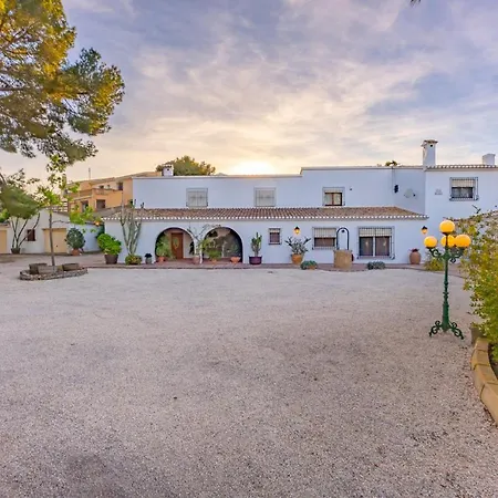 Villa Mas Blanc - Plusholidays *