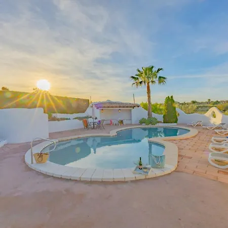 Villa Mas Blanc - Plusholidays Benissa