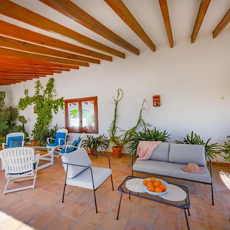 Villa Mas Blanc - Plusholidays *