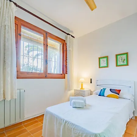 Mas Blanc - Plusholidays Benissa