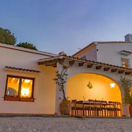 Villa Mas Blanc - Plusholidays *